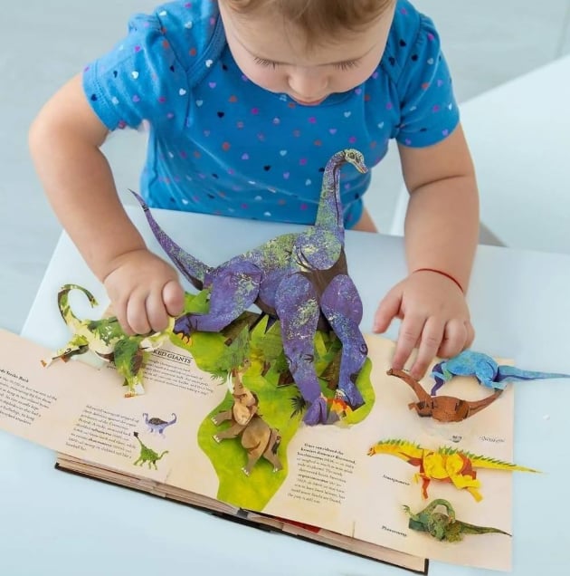 3D enciklopedija apie priešistorinius dinozaurus