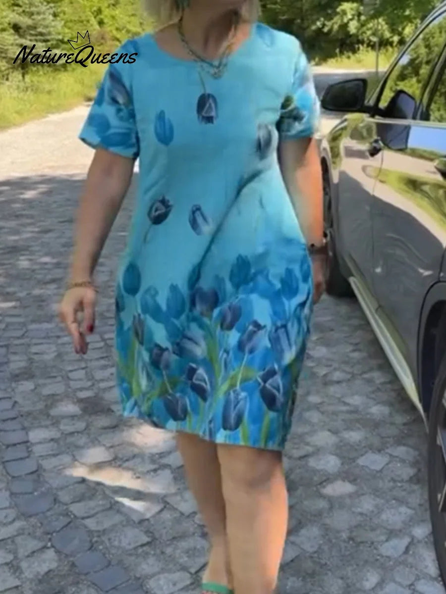 Moteriška suknelė su gėlių raštu