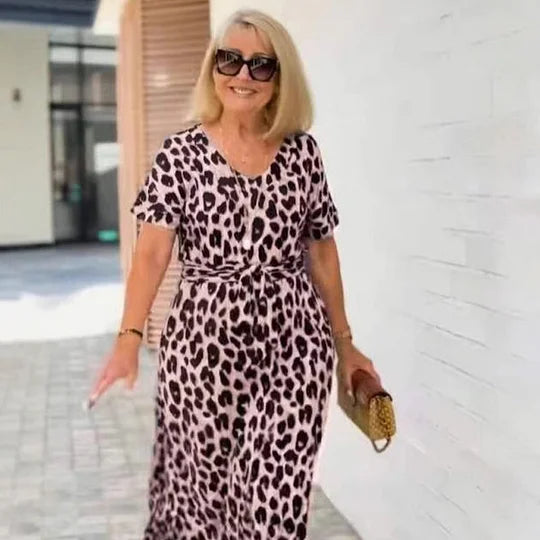 Moteriška ilga suknelė su leopardo raštu