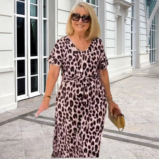 Moteriška ilga suknelė su leopardo raštu