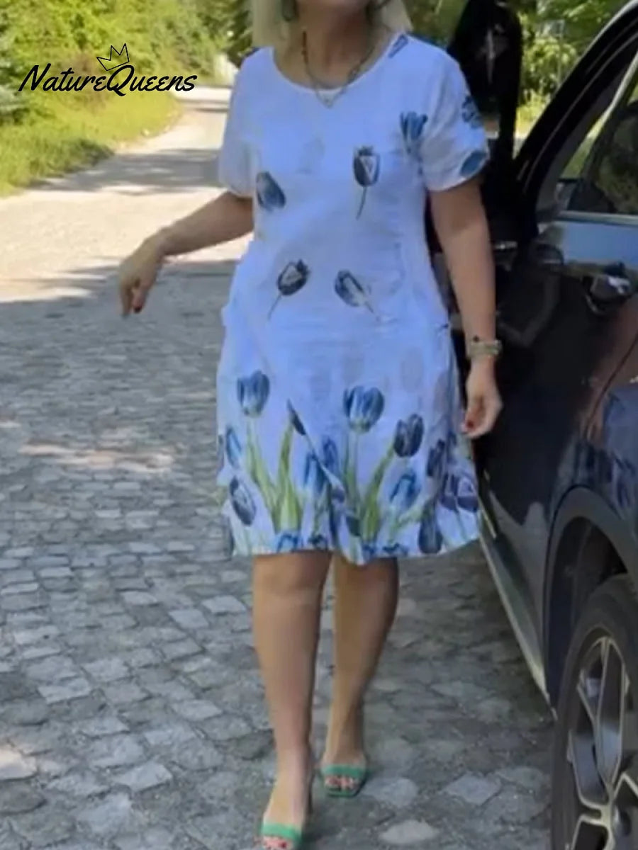 Moteriška suknelė su gėlių raštu