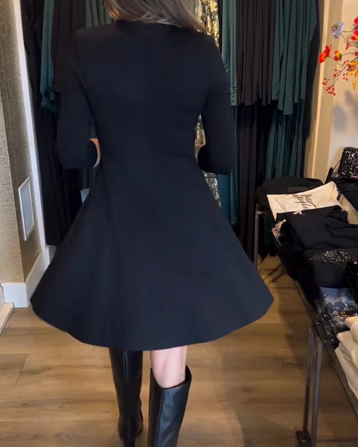 Elegantiška suknelė su užtrauktuku