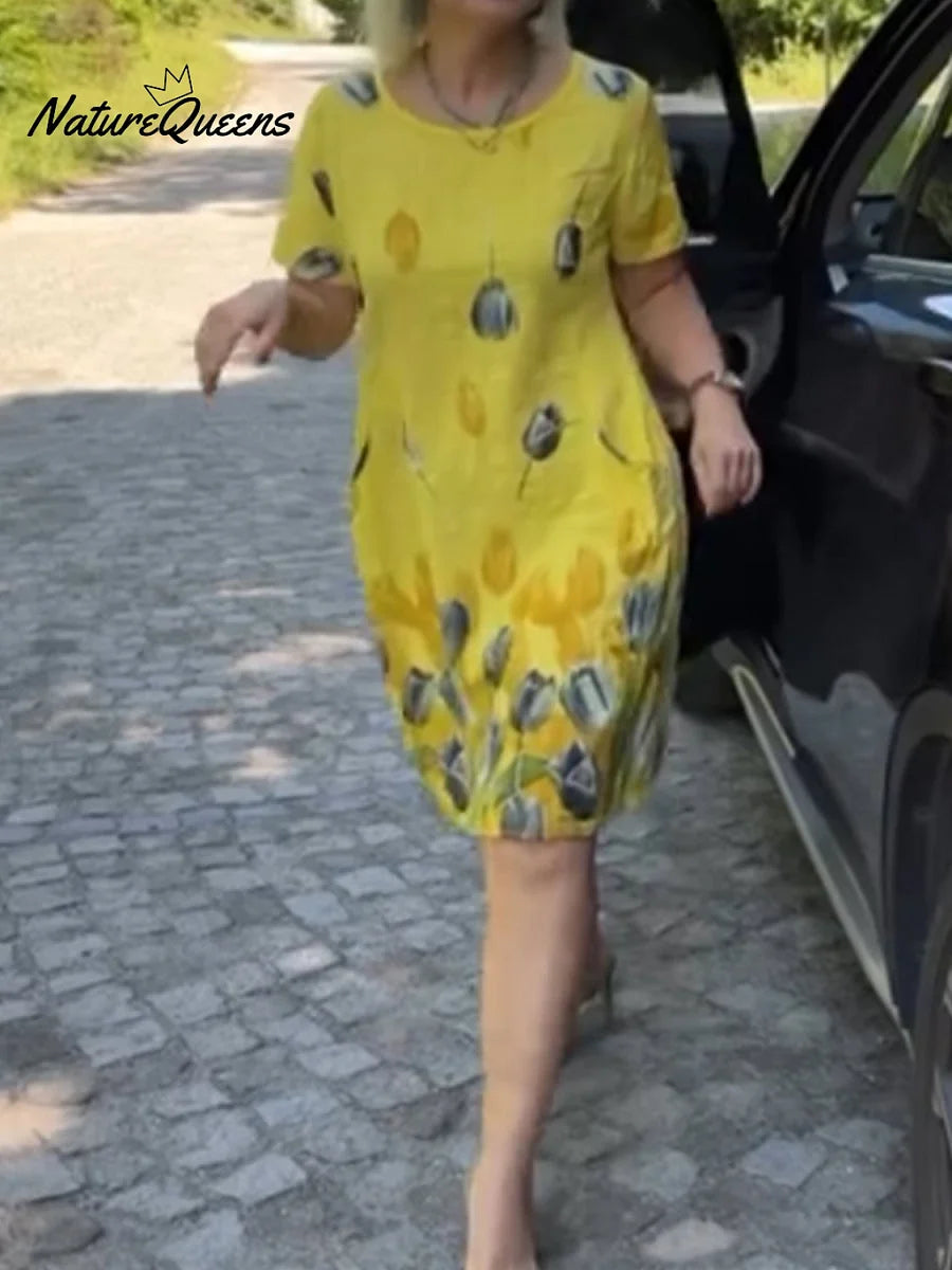 Moteriška suknelė su gėlių raštu