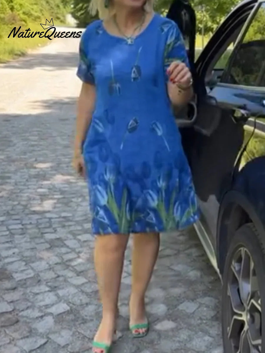 Moteriška suknelė su gėlių raštu