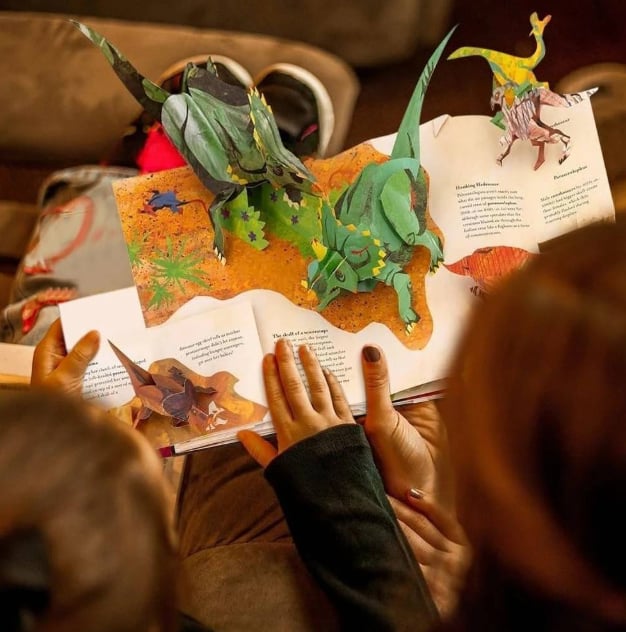 3D enciklopedija apie priešistorinius dinozaurus