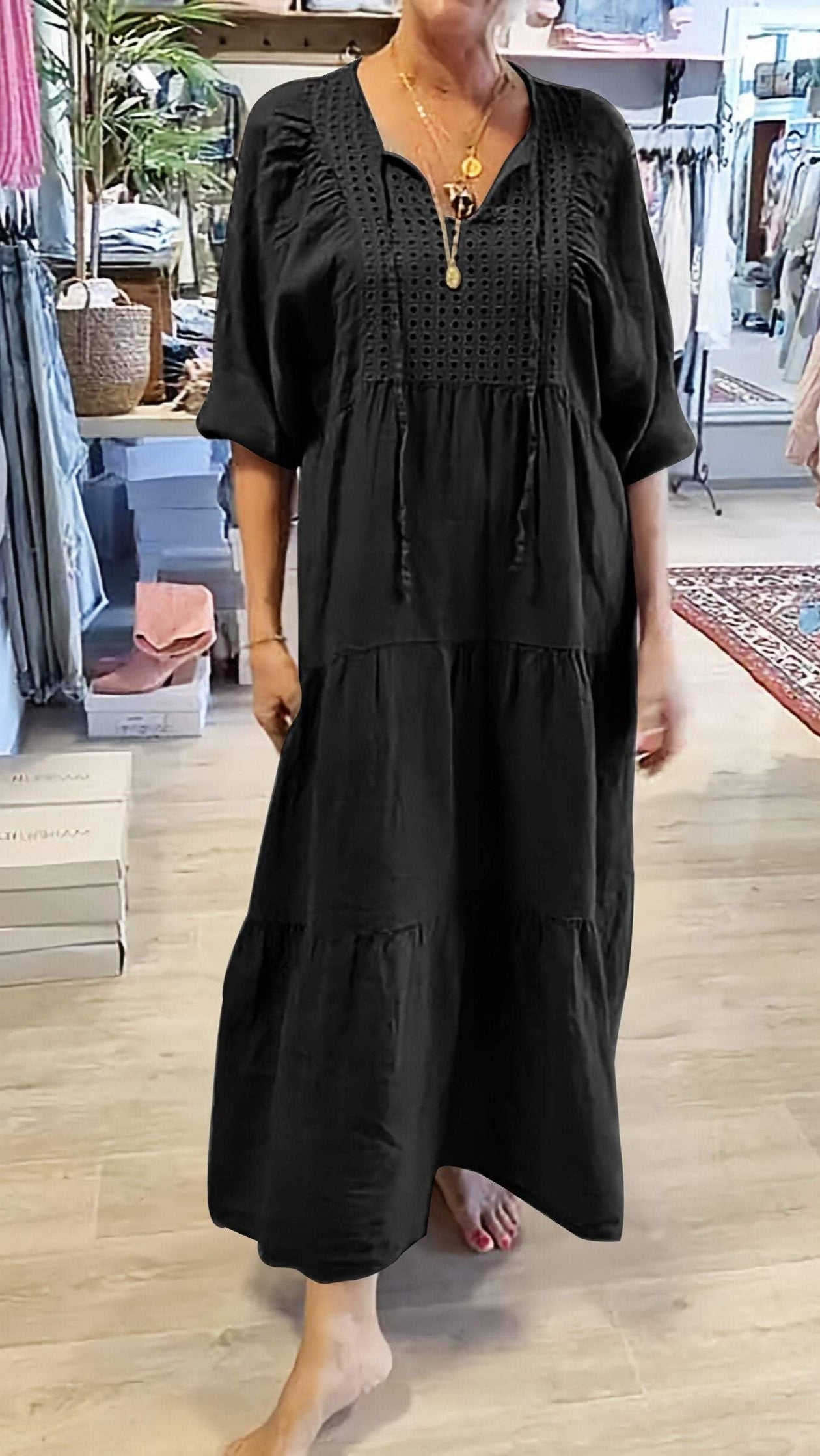 Vienspalvė paprasta suknelė