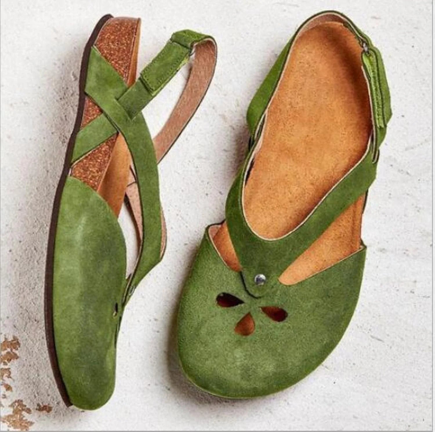 Sandalai / basutės moterims