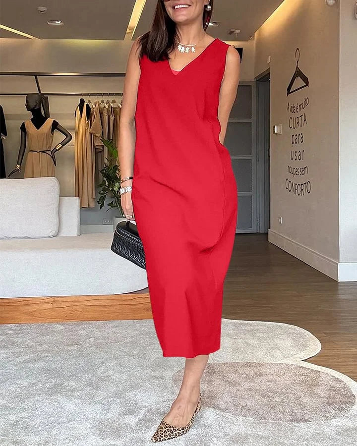Elegantiška suknelė su skeltuku