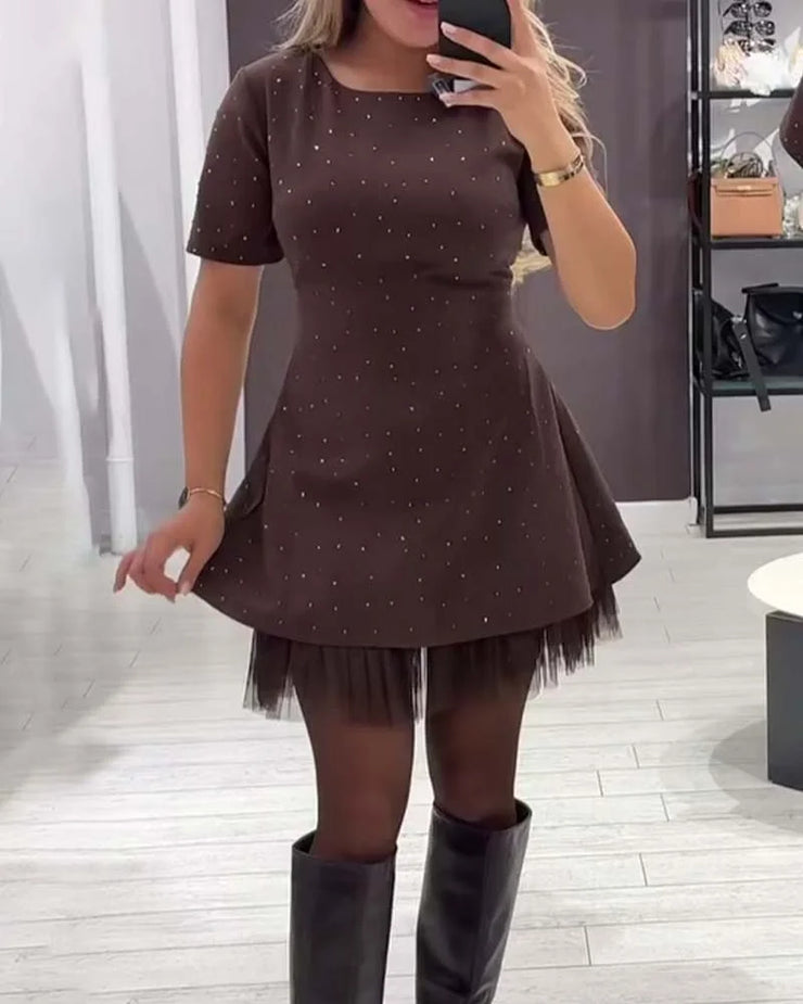 Elegantiška suknelė su papuošimais