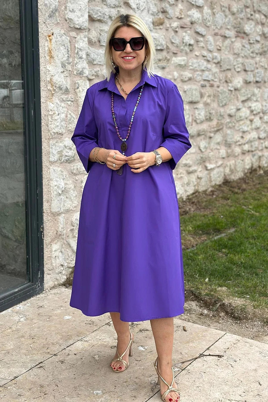 Laisvalaikio stiliaus moteriška suknelė