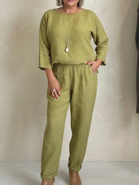 Moteriškas minimalistinis komplektas