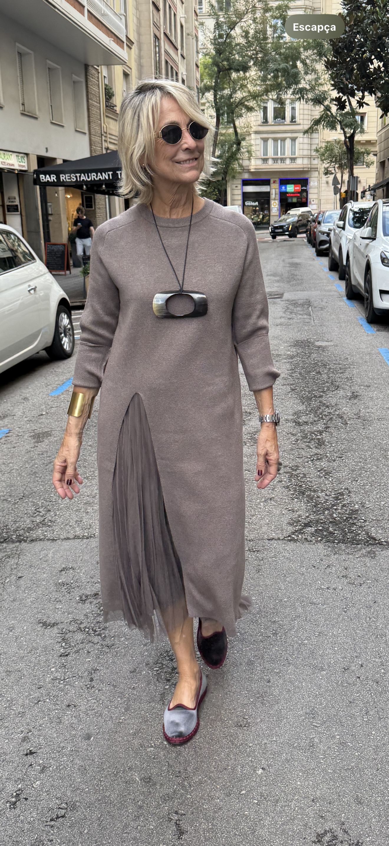 Megzta suknelė su tiuliu