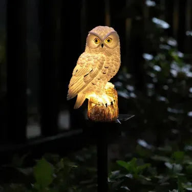 Vandeniui atspari saulės energija varoma pelėdos lempa