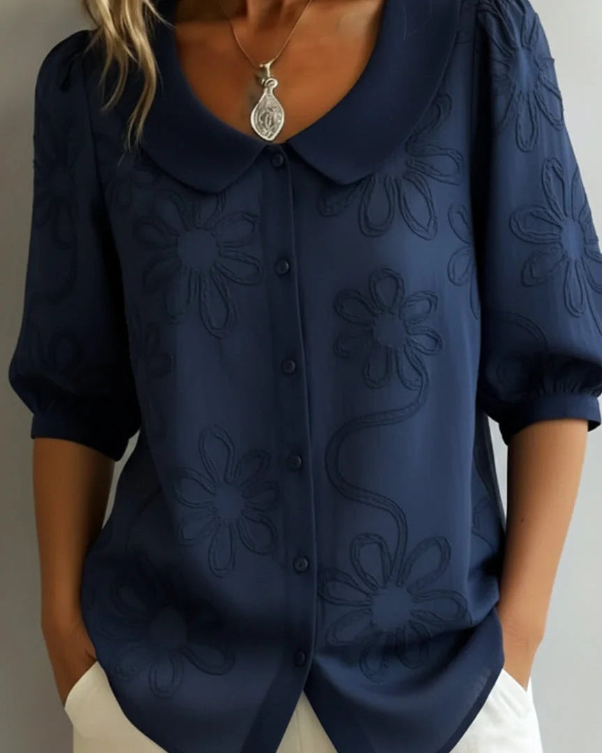 Marškiniai su stačia apykakle ir siuvinėtomis gėlėmis