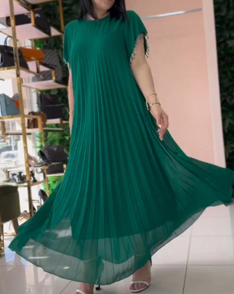 Klostuota moteriška suknelė