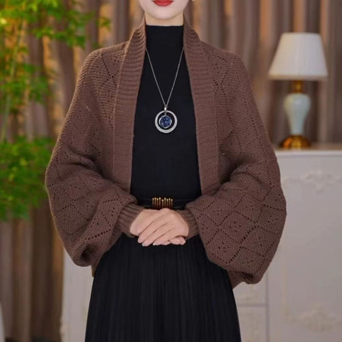 Moteriškas elegantiškas ažūrinio rašto megztas kardiganas
