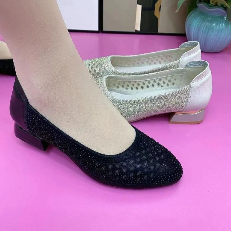 Moteriškos kvėpuojančios rombo formos basutės