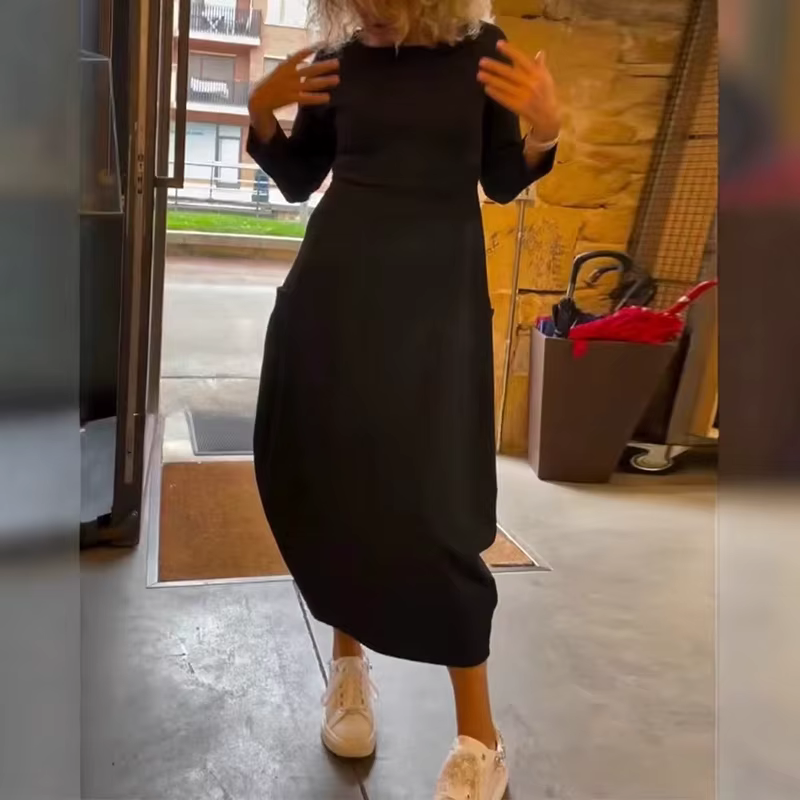 Patogi ir laisva suknelė