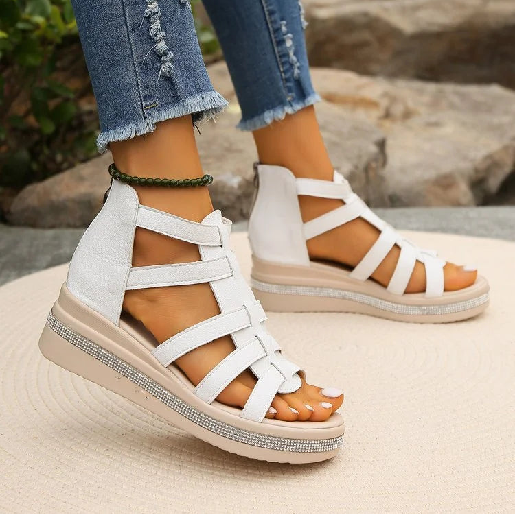 Moteriškos patogios basutės su cirkoniais