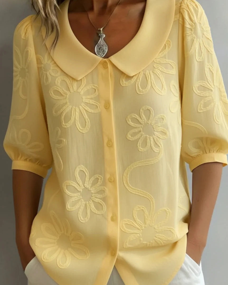 Marškiniai su stačia apykakle ir siuvinėtomis gėlėmis