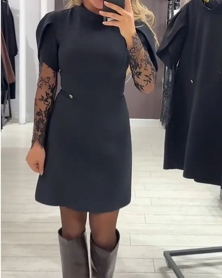 Moteriška elegantiška suknelė su nėriniuotomis rankovėmis