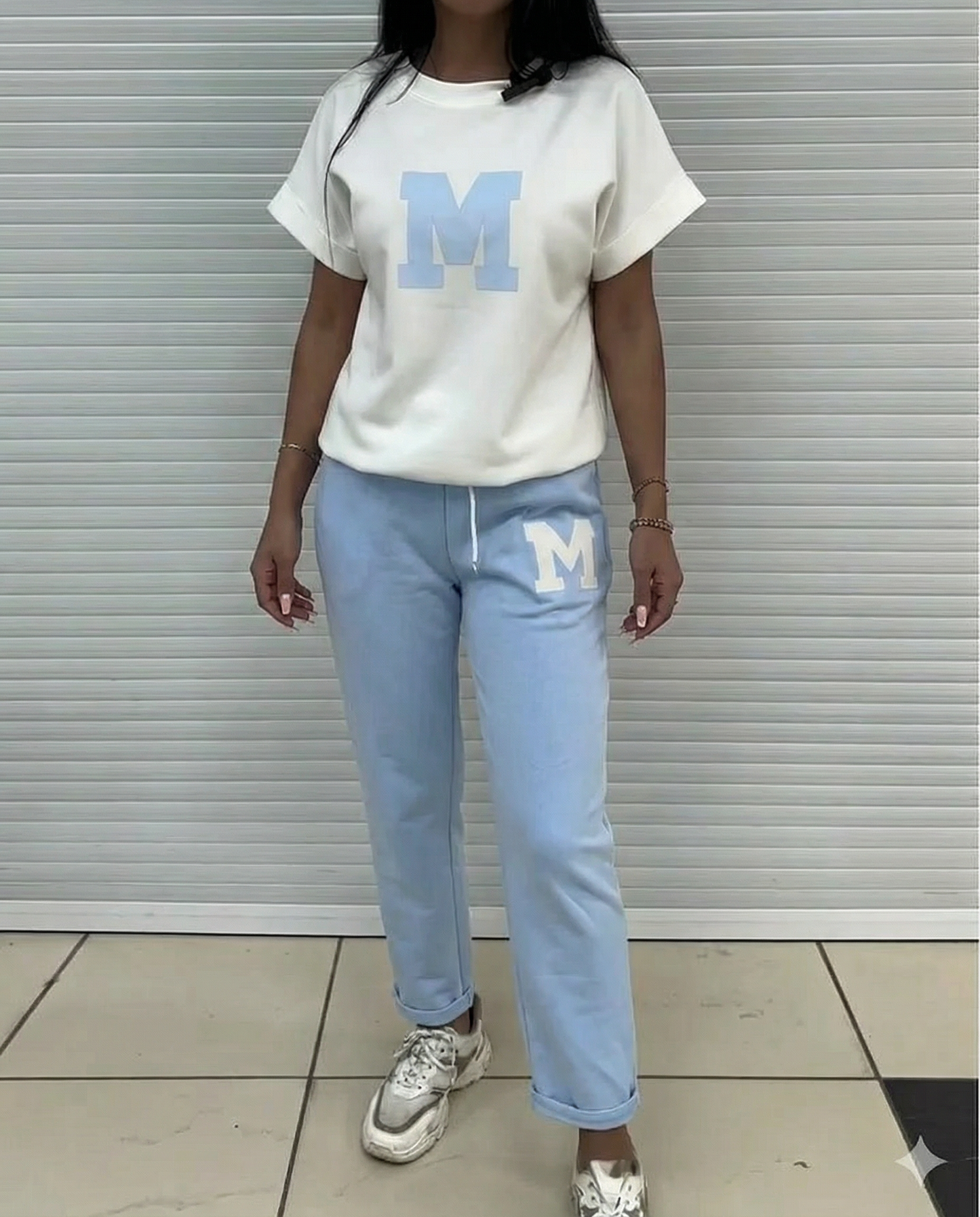 Laisvalaikio komplektas madingoms moterims